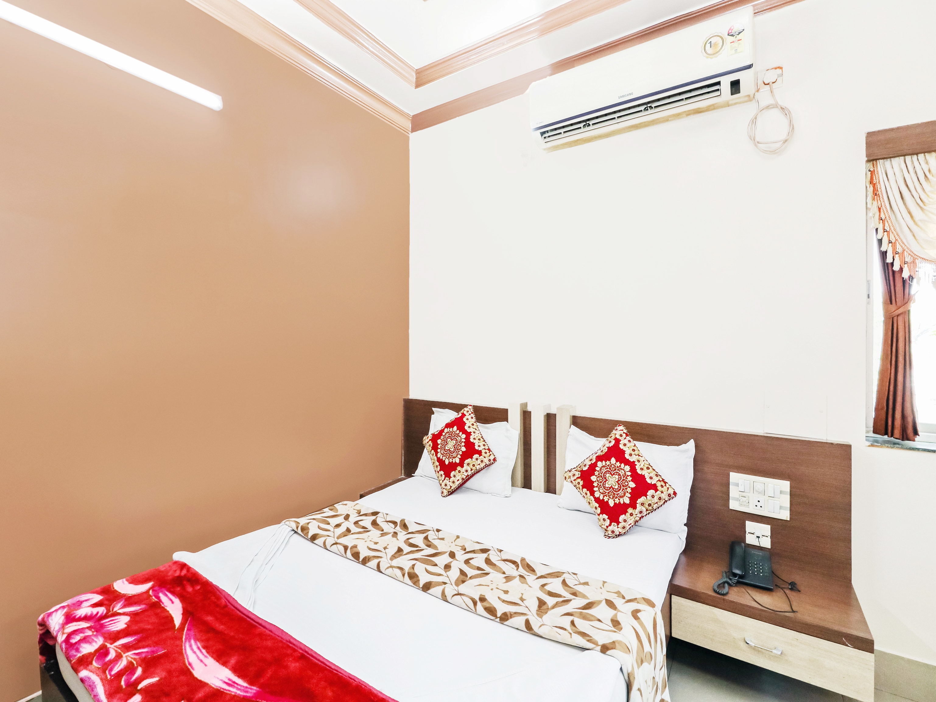 Hotel Atithi Inn - Tap to explore photos