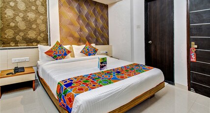 Fabhotel Marvel Bliiss - Nr. Symbiosis Centre Room Type - Deluxe Room