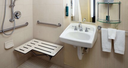 DoubleTree by Hilton Princeton Room Type - 1 QUEEN ACCESS RI SHWR