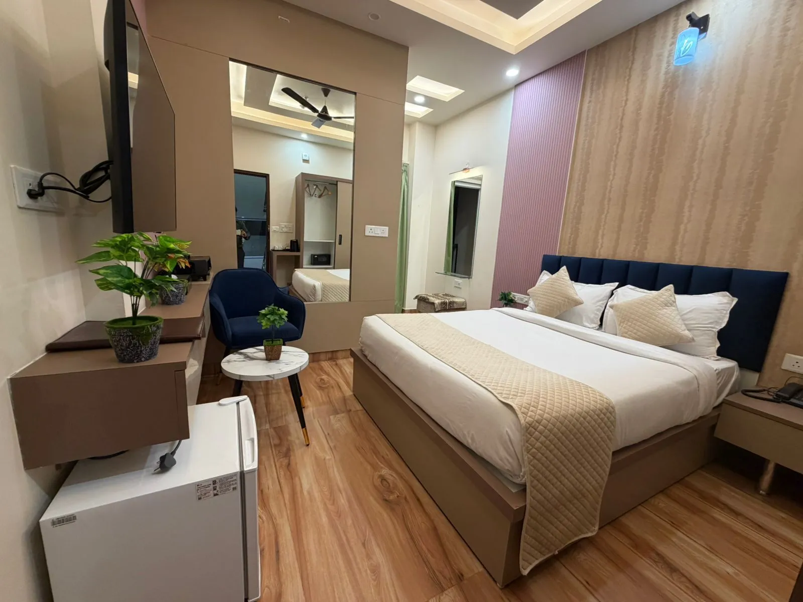 AANCHAL PALACE HOTEL Room Type - Premium Deluxe Room