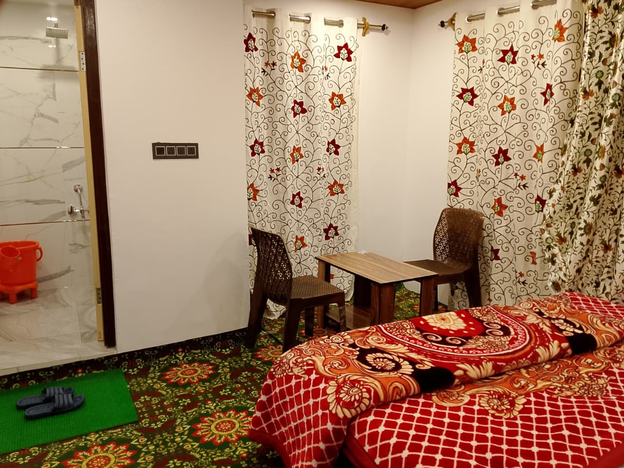 SunDown Terrace Inn - Tap to explore photos