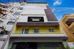 Super Townhouse IG Medical College Pondicherry Formerly Sri Vi Ka Residency