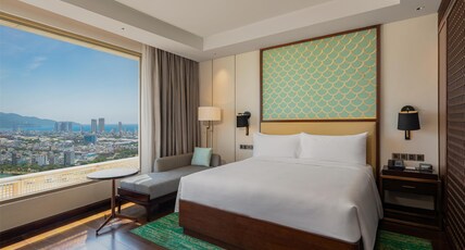 Hilton Da Nang Room Type - King Executive Room Ocean View with Lounge Access