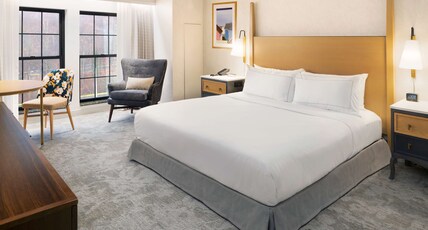 Hilton Pearl River Room Type - 1 KING  MOB ACC W  ROLL IN