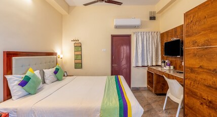 Treebo Grace Inn, 3 Min Walk From Promenade Beach Room Type - Standard Room