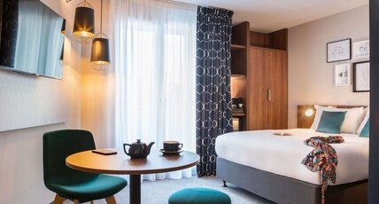 Mercure Paris Montparnasse Pasteur Room Type - Standard room with 1 queen-size double bed