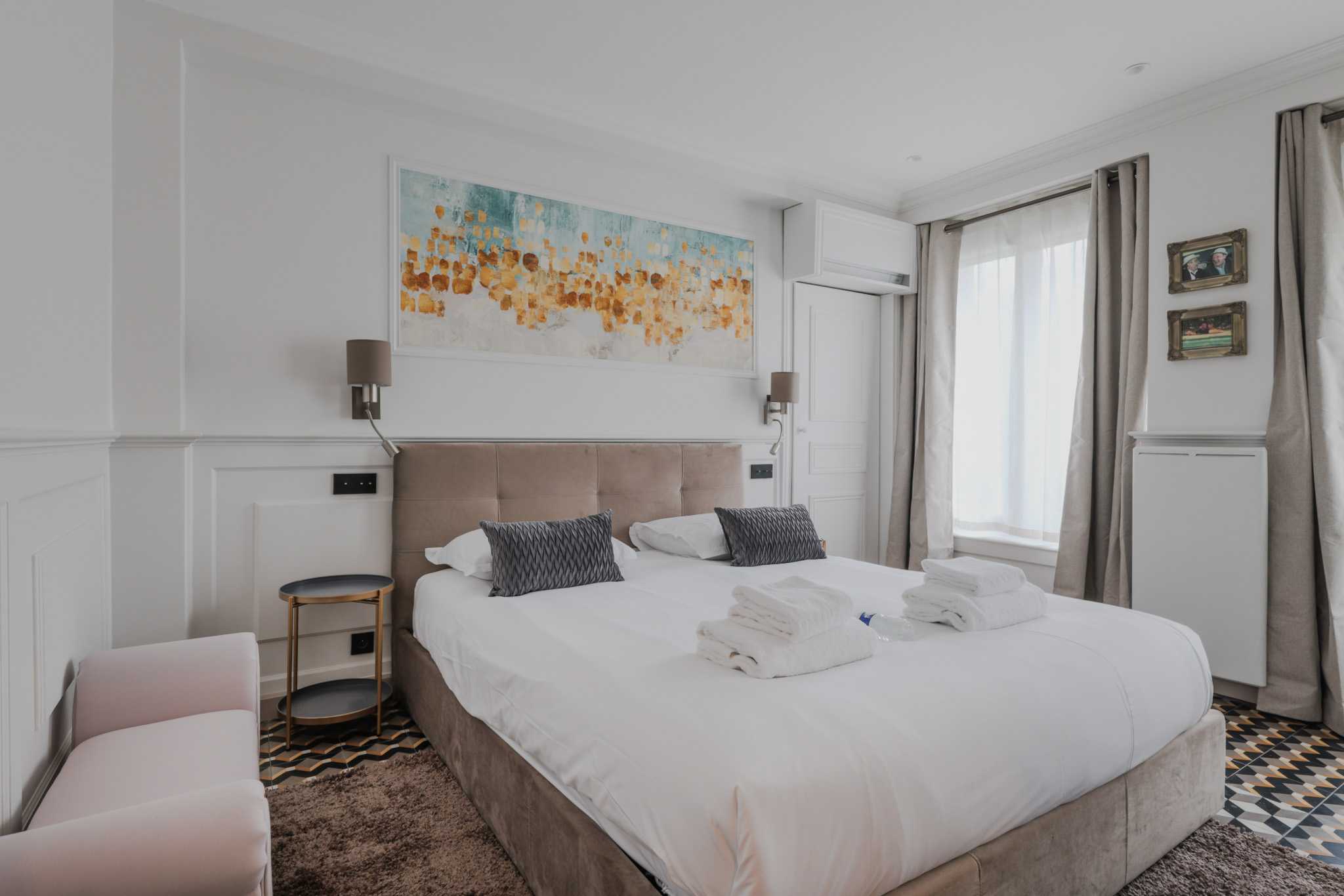 Charming apartment - 1BR/4P - Arc de triomphe - Tap to explore photos