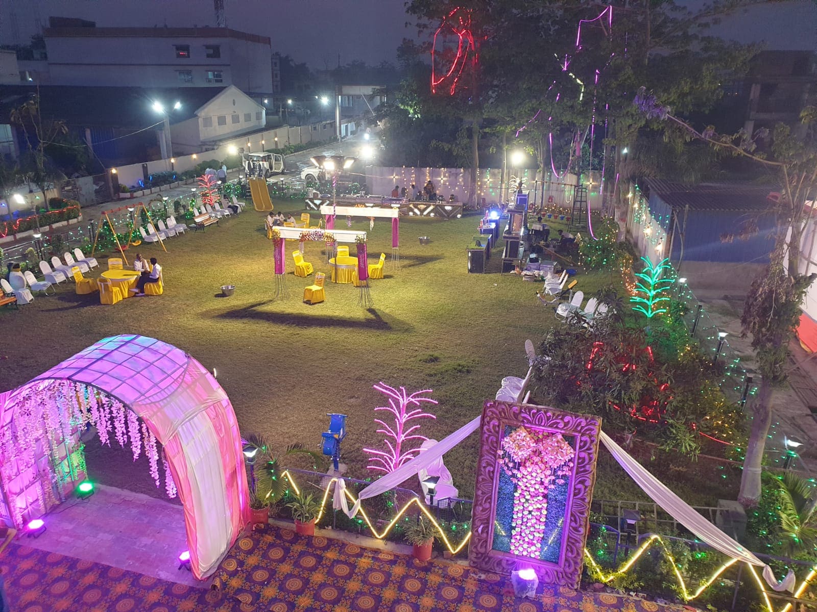 HOTEL SHREE R.C VATIKA - Tap to explore photos