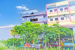 Collection O De Alphabet Hotel UMCC