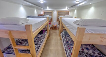 Rozana Retreats SkyView - ooty Room Type - 12 Bed Group Room