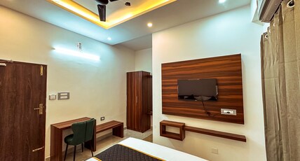 Wesland Room Type - Deluxe AC Room