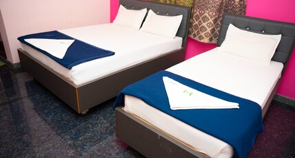 Hotel Sri Shanmuga AC Room Type - Triple Bed Room AC