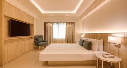 Lemon Tree Premier Delhi Airport Room Type - Executive Suite King Room
