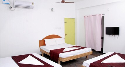 EdenAPark Room Type - Standard Large Family Room - AC