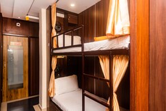 Almas Dormitory 24hours Air Condition