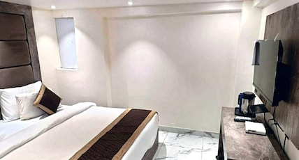 HOTEL BRITE STAR Room Type - Economy Room without View (No window in room)