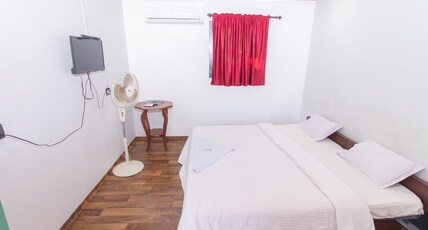 EdhensHome Room Type - Standard AC Twin room