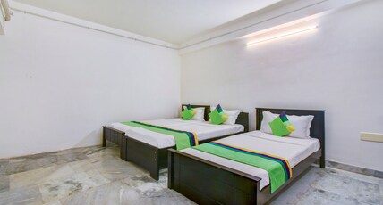 Treebo Eco Stay Nandanam Room Type - Deluxe Room