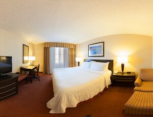 Holiday Inn MATAMOROS Room Type - 1 King Suite Smoking
