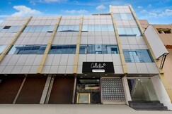 Super Collection O Vadapalani Metro Station Formerly Pineapple Guest House