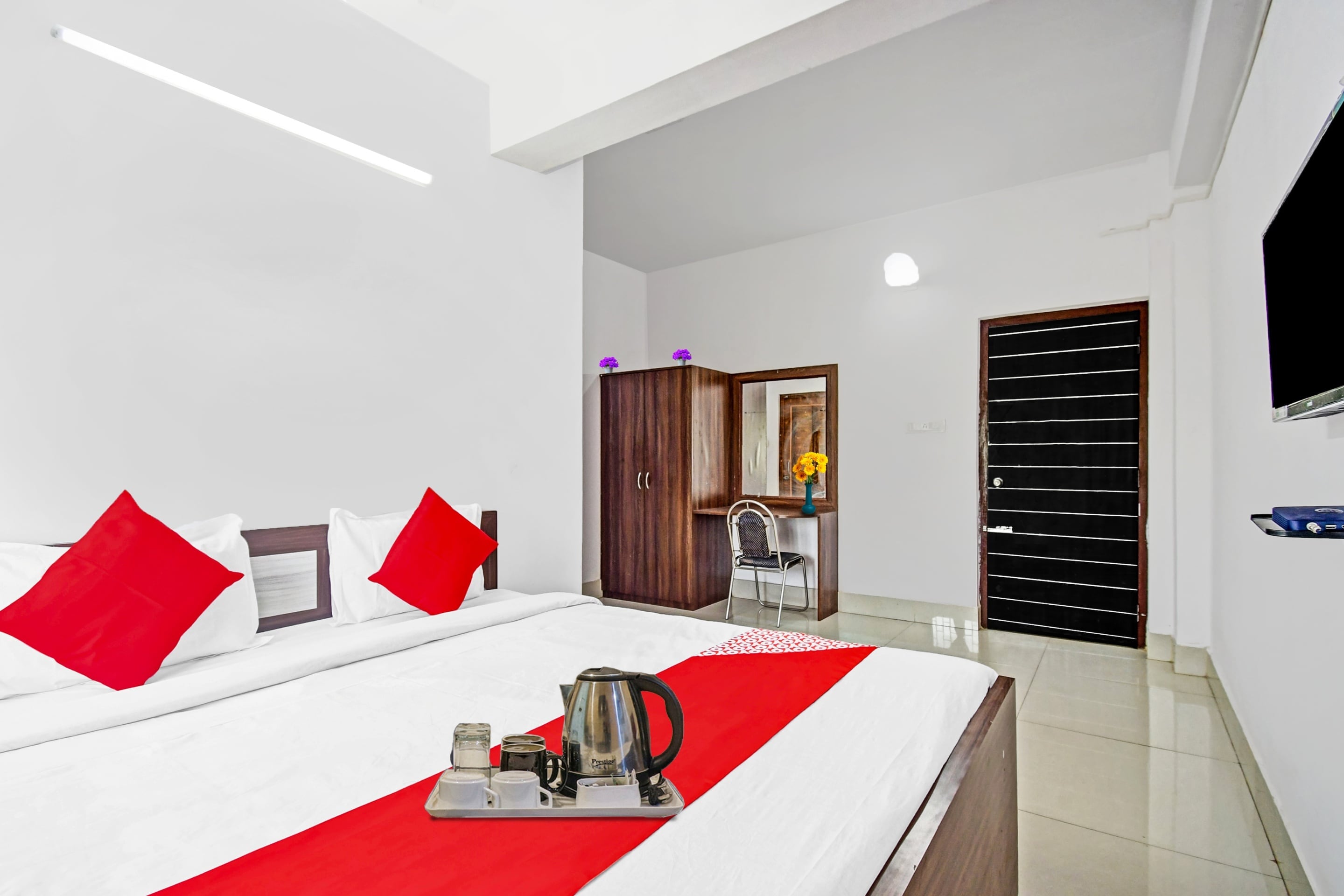 Hotel O ASHIRBAD GUEST HOUSE - Tap to explore photos