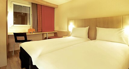 ibis Aubenas Room Type - Standard Room with two single beds