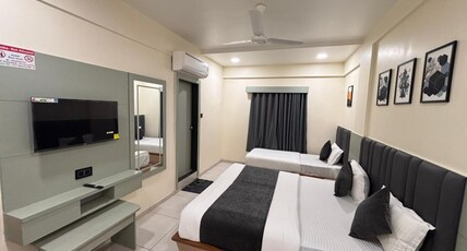 Hotel Sun Icon. Room Type - DELUXE ROOM WITH ALL FACILITES
