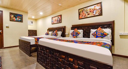 Royal Garden Retreat Resort & Swimming pool Room Type - Deluxe Family Cottage
