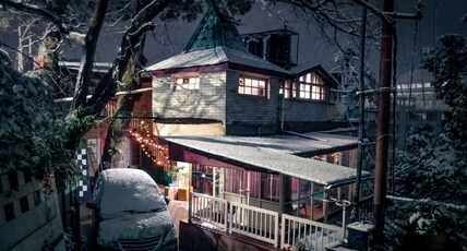 Plush Drive-in Downtown Villa by Kalawati Homes Room Type - Plush Drive-in Downtown Villa by Kalawati Homes
