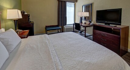 Hampton Inn Raleigh Cary Room Type - KING STANDARD-NON SMOKING