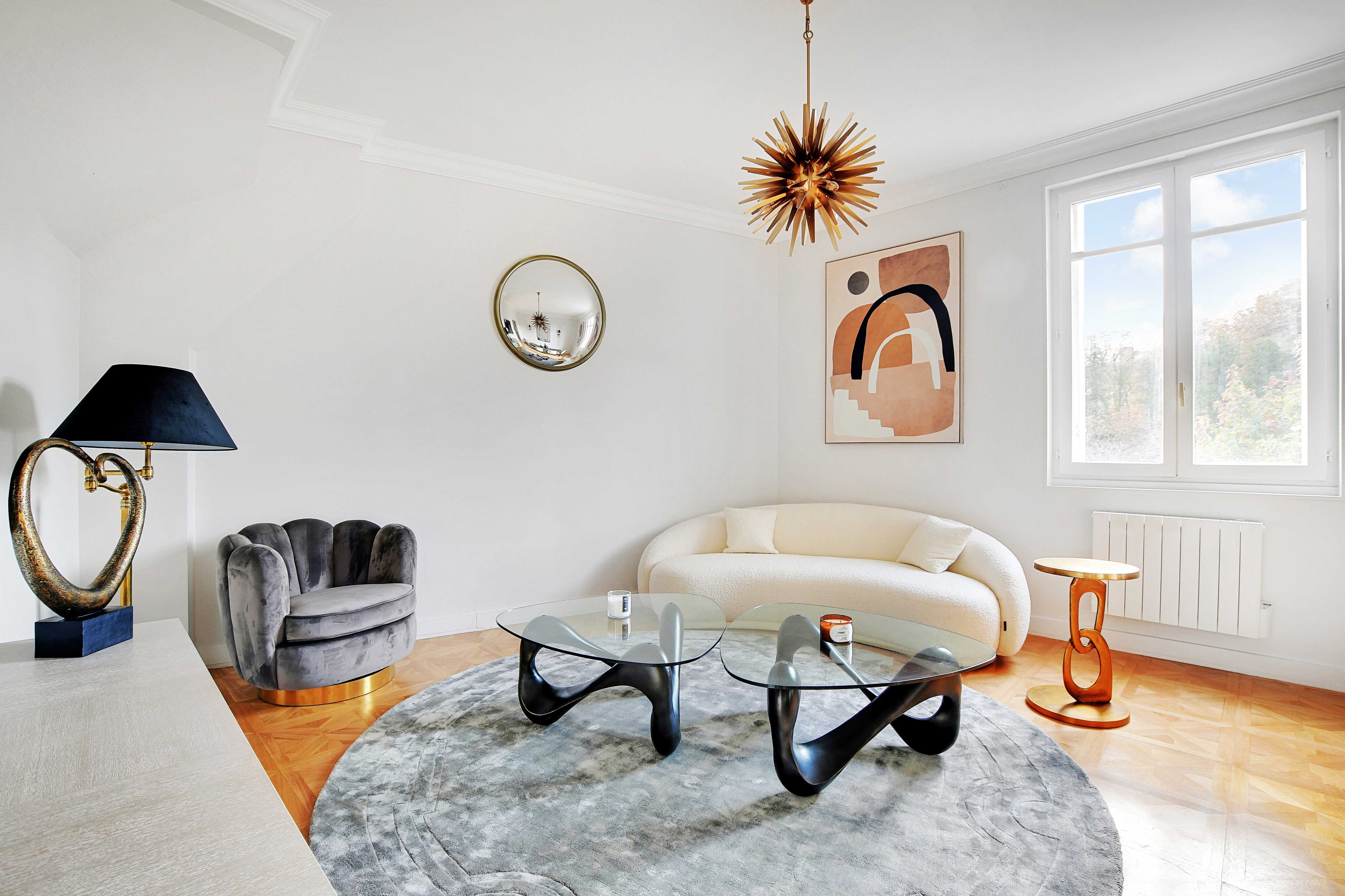 Chic apartment - 2BR/6P - Trocadero/Eiffel Tower - Tap to explore photos