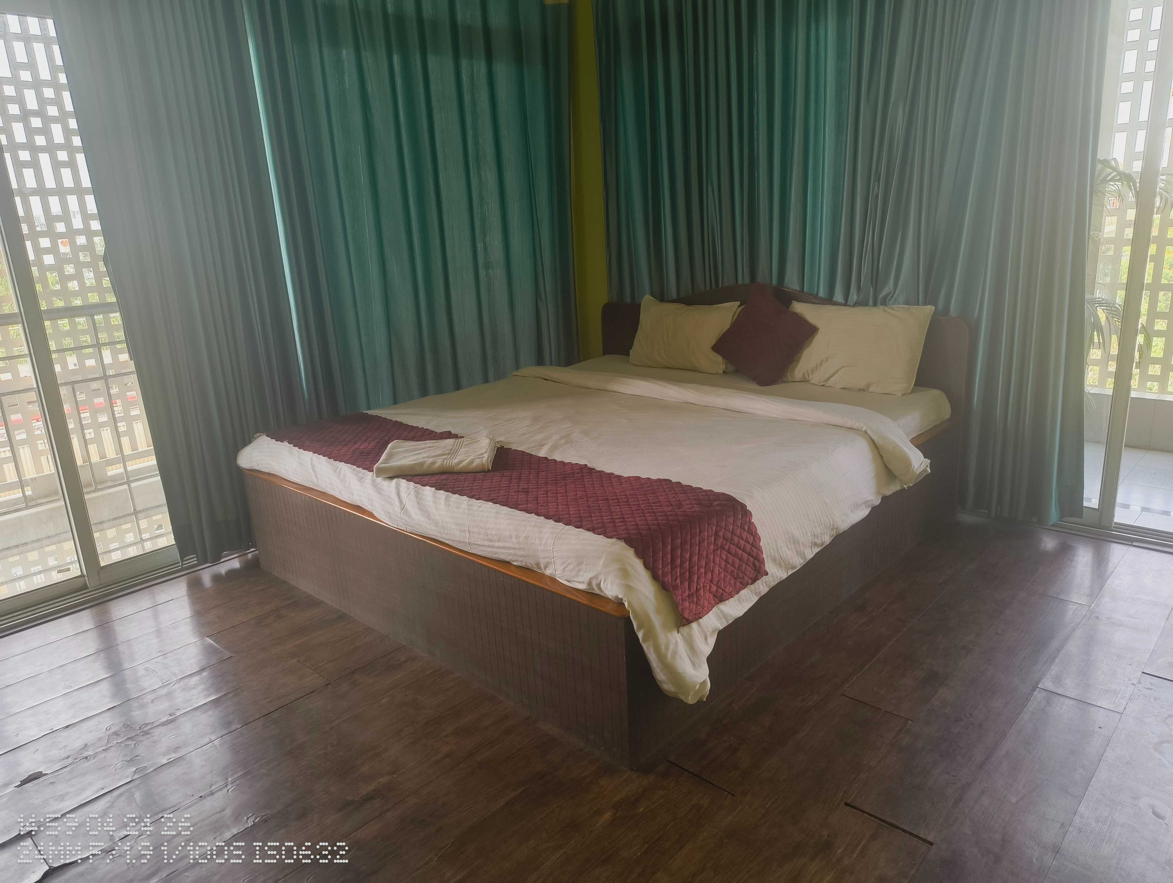 Hotel O Night Queen Guest House - Tap to explore photos