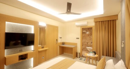 HOTEL KALPANA PALACE Room Type - Premium room