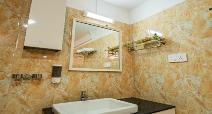 Palat Residence Room Type - Standard Non Ac