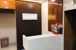 Stay Point AC Dormitory