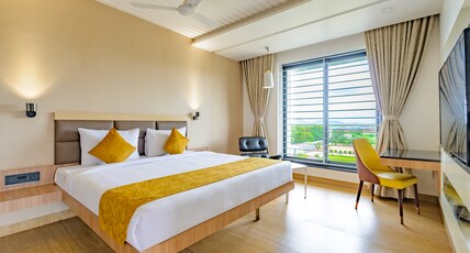 Pearl by Priyadarshini Room Type - Premium Room