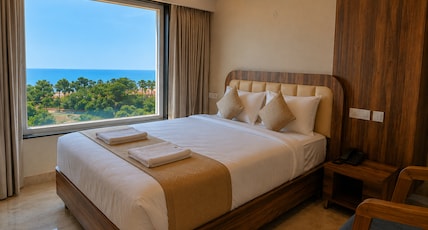 HOTEL WAVE ROCK Room Type - Luxury Sea View Room HOTEL WAVE ROCK Room Type - Luxury Sea View Room