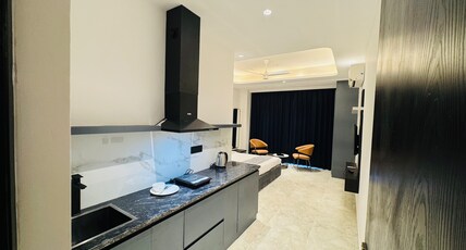 Reebah Grande Room Type - Room with Balcony (Kitchenette and MiniFridge)