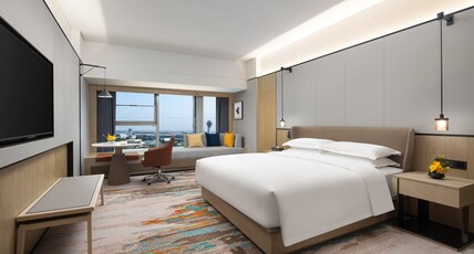 voco CHANGSHA AIRPORT, an IHG hotel Room Type - 1 King Grand City View