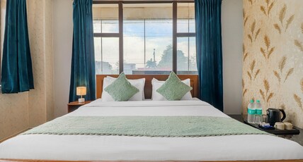 Paradise Inn Near ISBT Room Type - DELUX  AC ROOM
