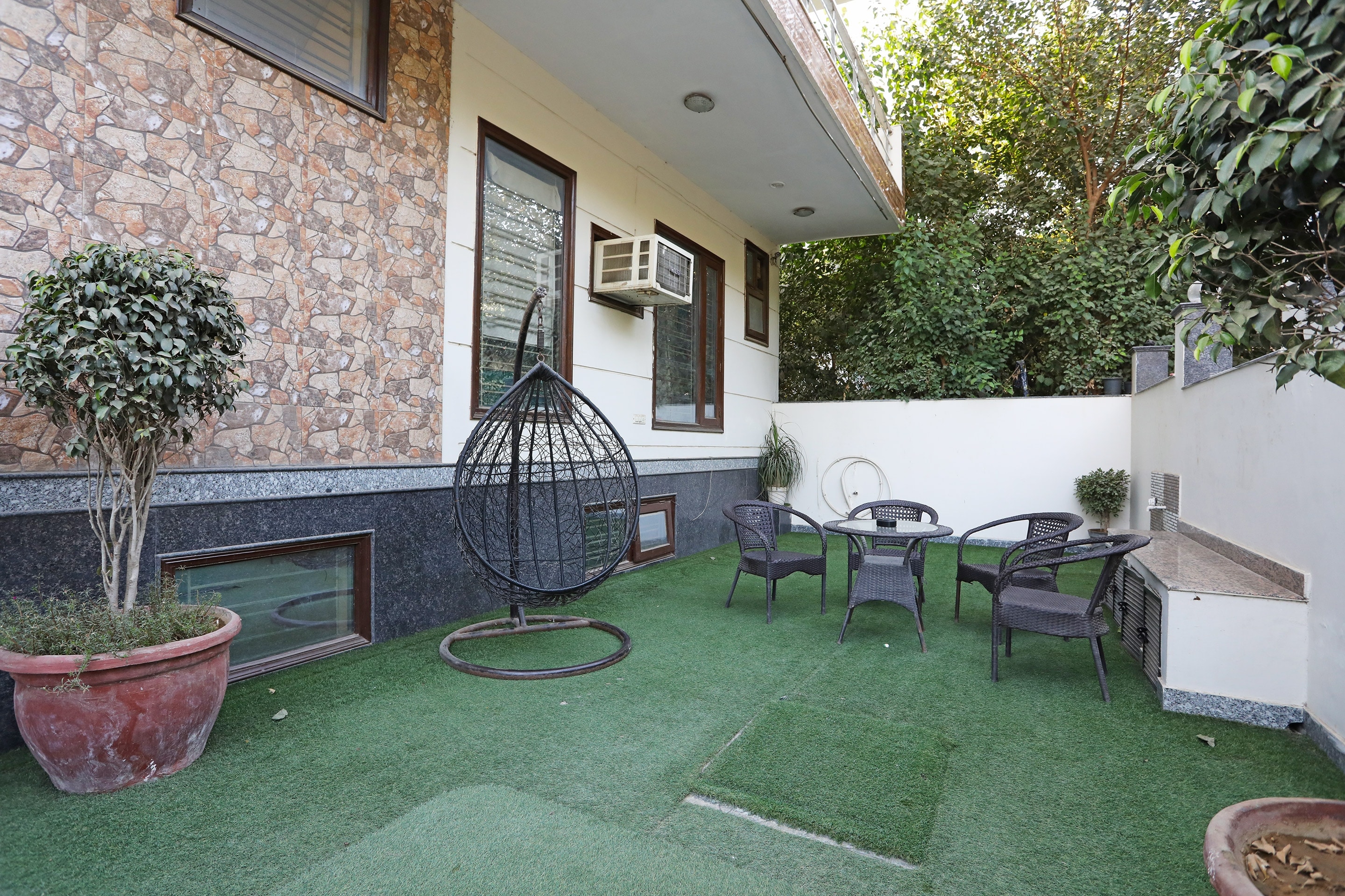 Hotel O Singh Residency - Tap to explore photos