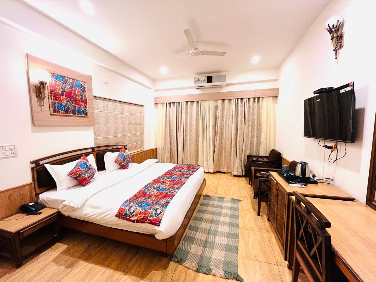 Hotel Palampur life - Tap to explore photos