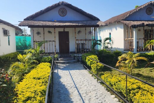 Falcon Jungle Resort