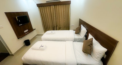 HOTEL SAFKO GRAND Room Type - EXECUTIVE TWIN BED