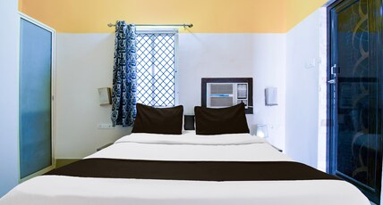 Super Hotel O Swaranpuri Near KIIT Square Room Type - Classic
