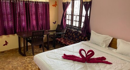PNR S Paradise Cottages Room Type - DELUX ROOM WITH MOUNTAIN VIEW - 2 Adults