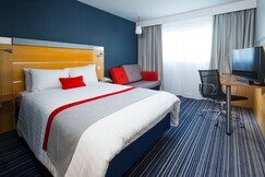 Holiday Inn Express London-Epsom Downs