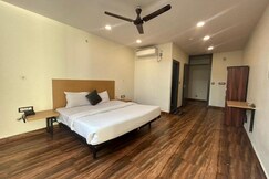 Hotel United Stay Near Anand Vihar Railway Station