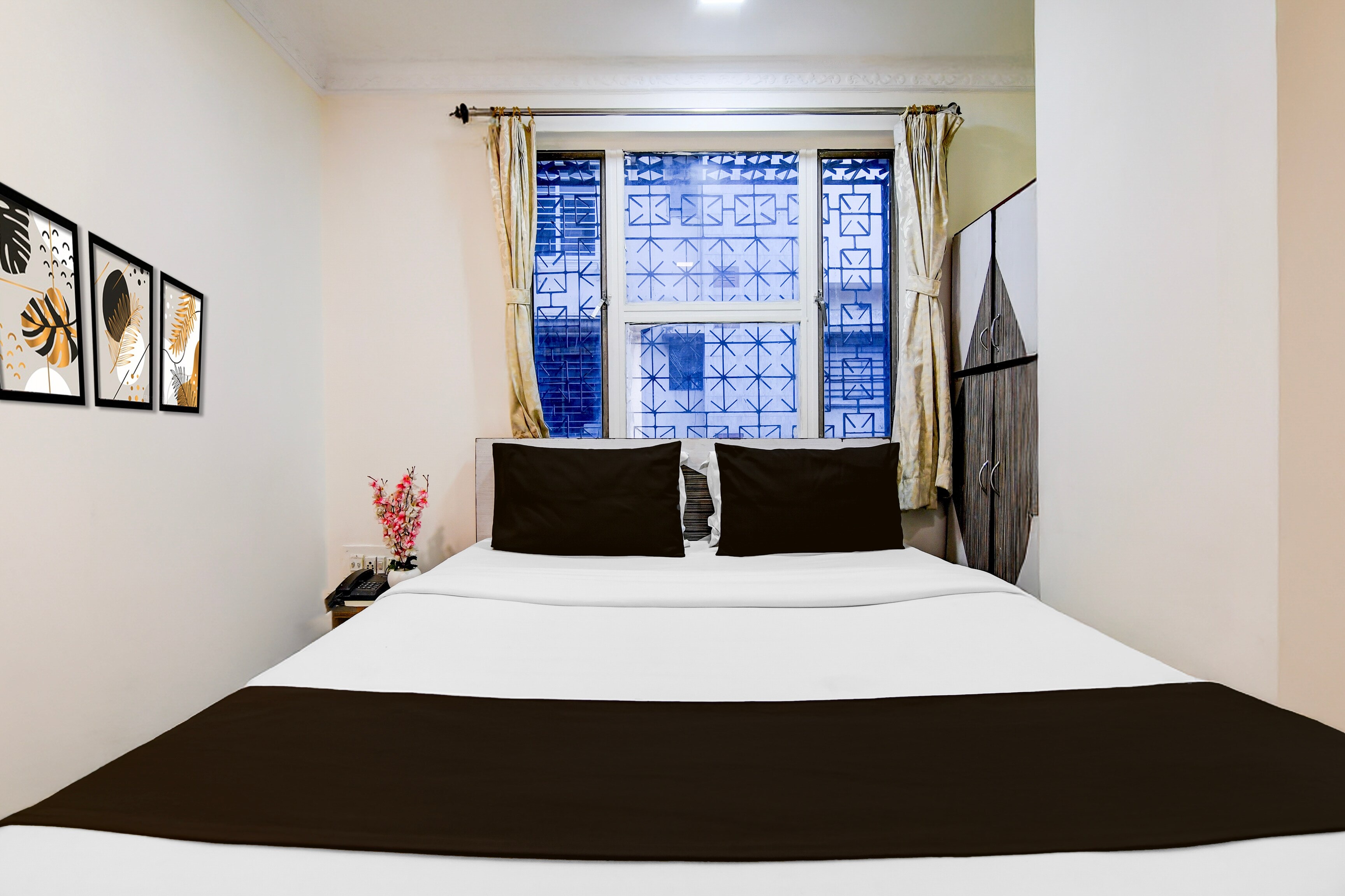 Hotel O Sarat Bose Road Formerly Shree Guest House - Tap to explore photos