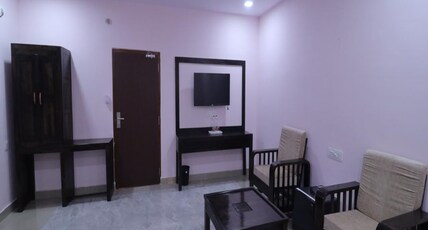 Hotel Viizetha Continental Room Type - EXECUTIVE DELUXE ROOM